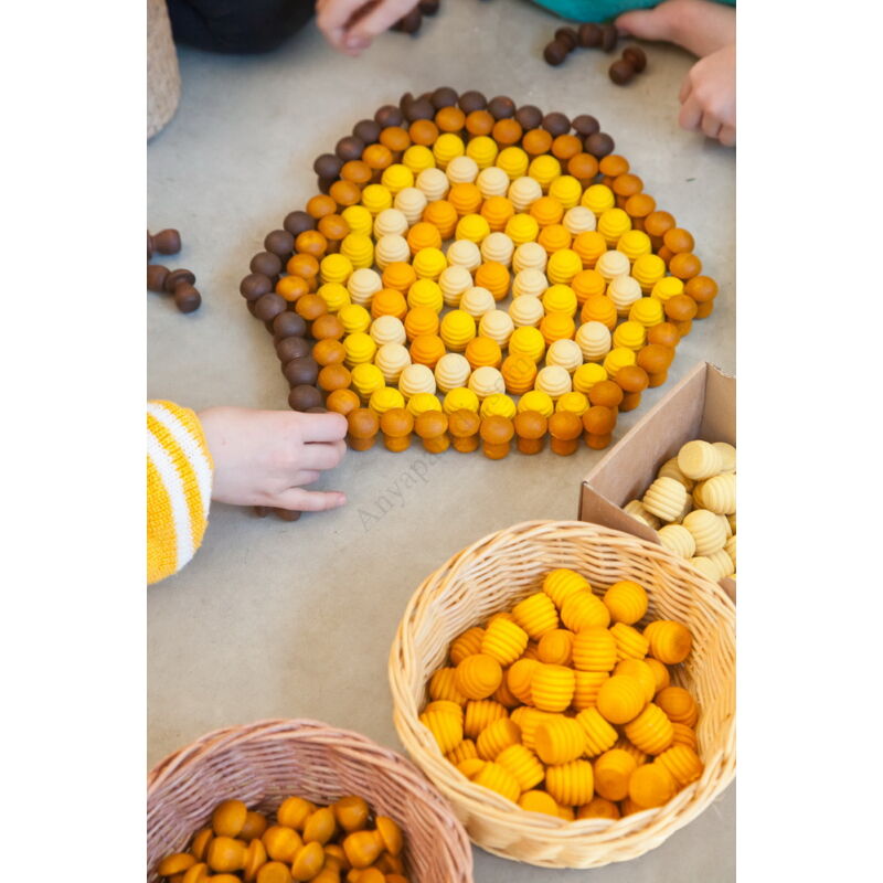 Grapat mandala sárga méhkaptár