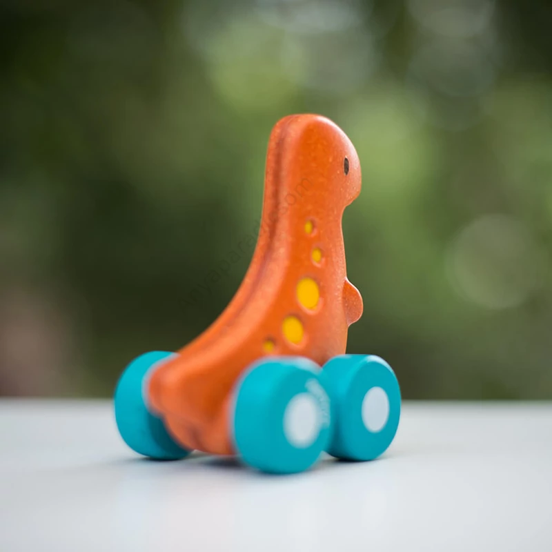 plan toys dino auto
