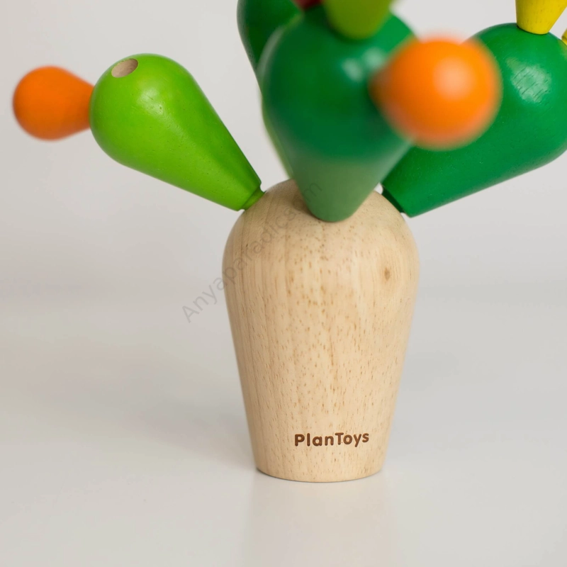plan toys egyensúlyozó kaktusz