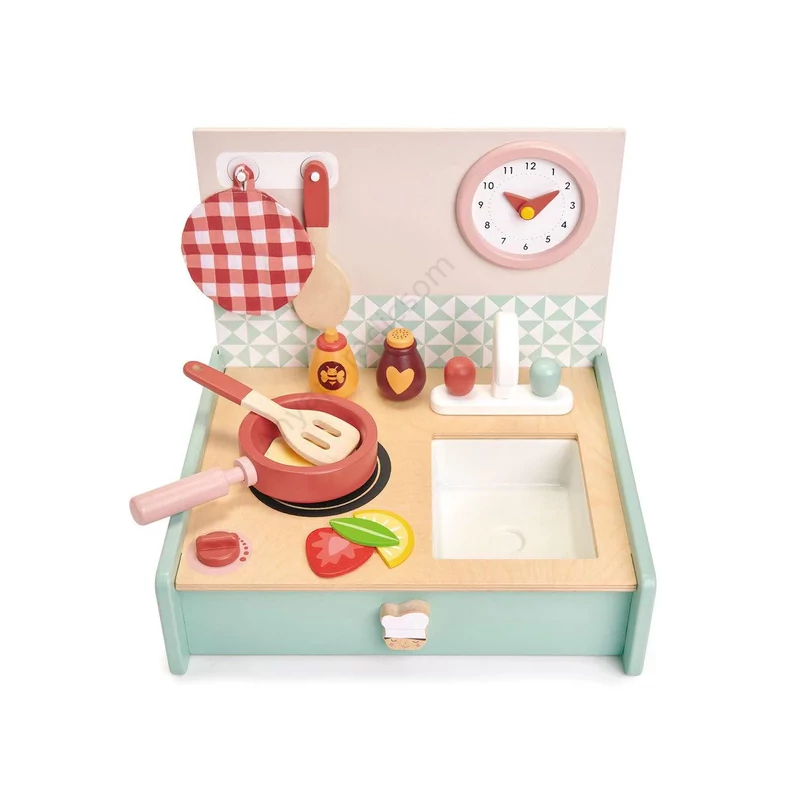 Tender Leaf fa mini gyerekkonyha – hordozható játékkonyha kiegészítőkkel